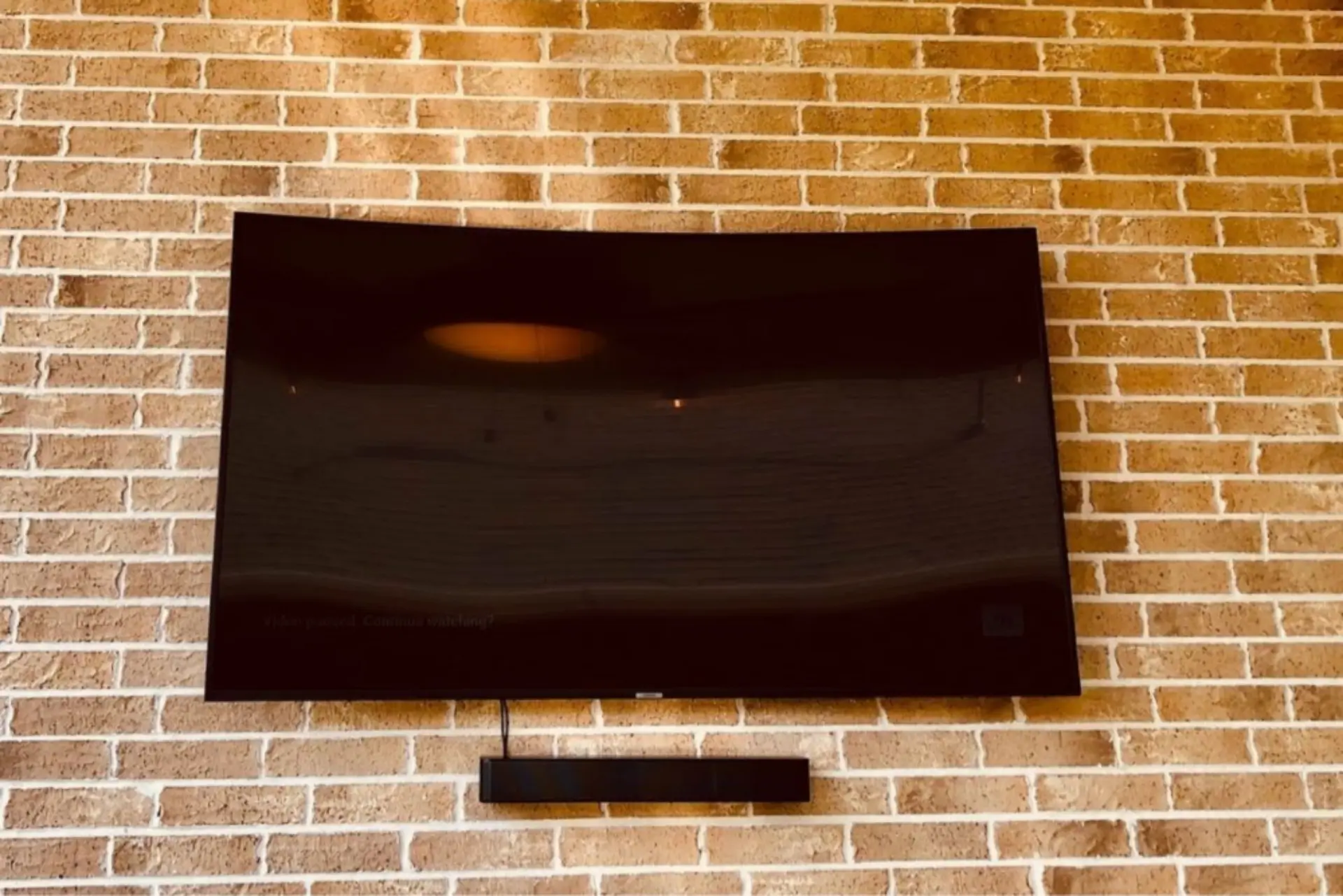 High-end outdoor TV mounting and installation designed to withstand the Texas climate in Houston homes.